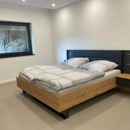 Ferienwohnung Am Kreuzberg شليدن المظهر الخارجي الصورة